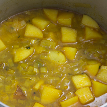 Pear, Curry, and Leek Soup - how to (4 of 4)