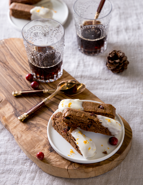 orange_cranberry_biscotti_portrait_web-1